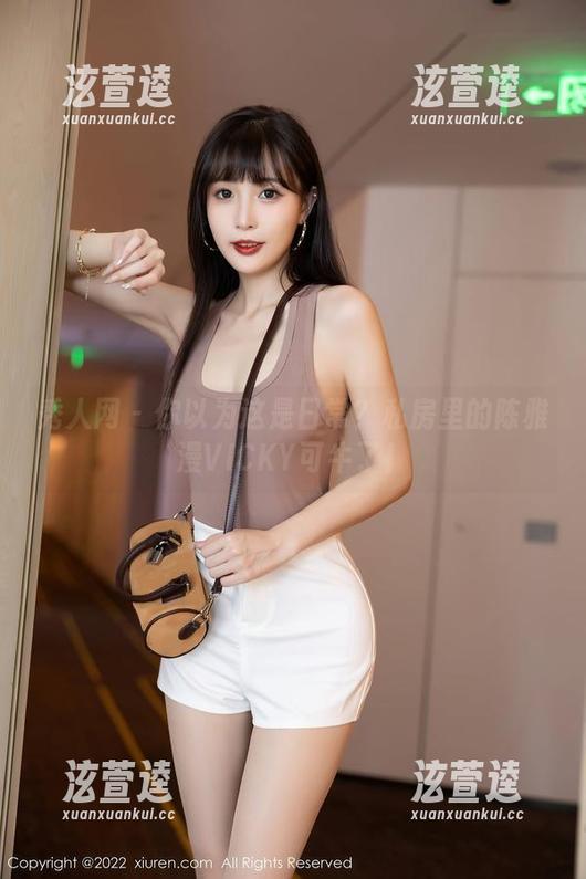 秀人网-陈雅漫VICKY 秀人网 - 你以为这是日常?私房里的陈雅漫VICKY可牛了!