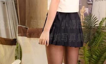 紧急企划 – 人间软糖:小奶糕Milky约你来看她的学妹写真集!