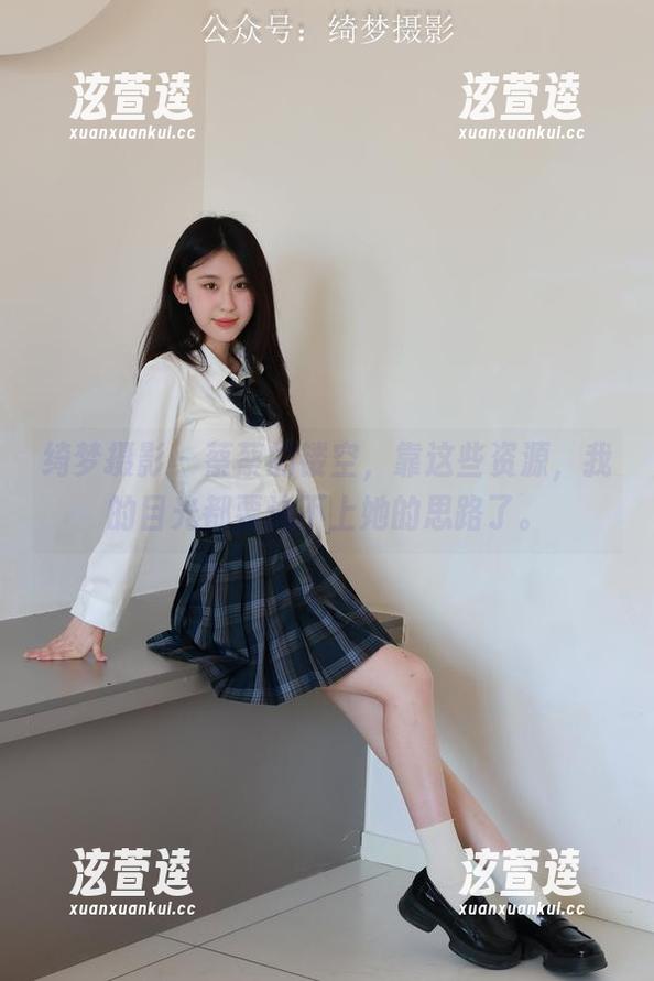 绮梦摄影-蔡蔡 绮梦摄影 - 蔡蔡的镂空,靠这些资源,我的目光都要追不上她的思路了。