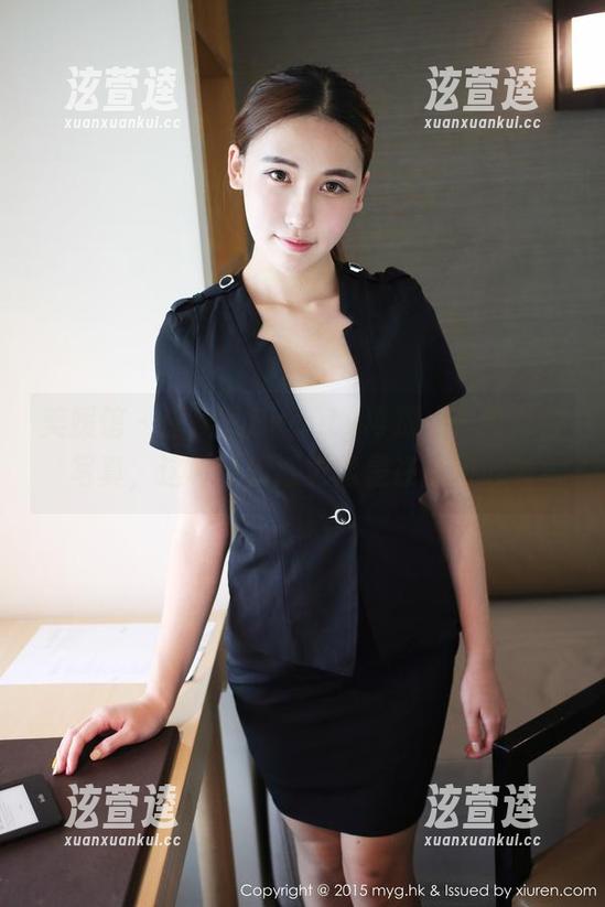 美媛馆-唐琪儿Beauty 美媛馆 - 唐琪儿Beauty再放出一组黑白写真,这种更新感觉像是在翻阅旧书