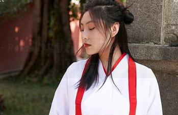 蜜桃社 – Rola婚纱套图更新,可能是我看过的婚纱中最‘不得了’的一个?
