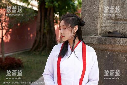 蜜桃社-Rola 蜜桃社 - Rola婚纱套图更新,可能是我看过的婚纱中最‘不得了’的一个?