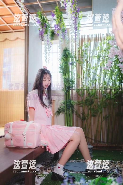 西瓜少女 套图来了!西瓜少女与蓝白女仆的互动,西瓜做梦都没想过会这样!