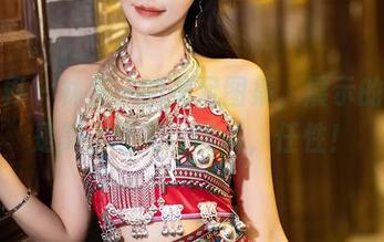 语画界 – 林乐一的美足图集,展示的不仅是美,还有…咳咳,任性!