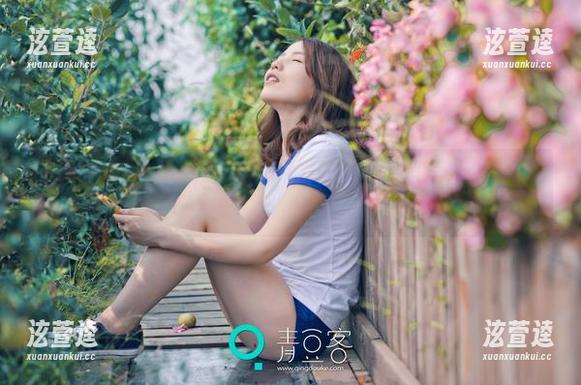 青豆客 - 下载Cheryl青树的连体衣图，不只是为了欣赏，我还想给我家墙壁换个新花样！