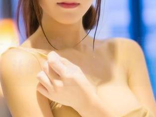 青豆客 – 轻松愉快，晓艾fafa学姐的免费图片，让你的视频会议也能开出花！
