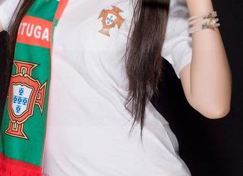 青豆客 – 黄可christine美脚，一组图片分享让所有人都想拍啥！
