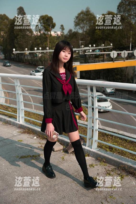 魔镜街拍 12月的一点点微醺,探头进魔镜街拍的图包